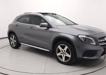 MERCEDES GLA 180d AMG